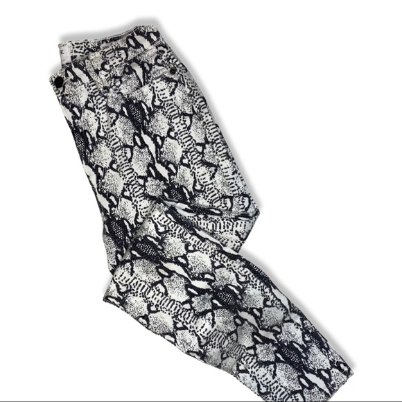 Frame denim - Cigarette Fit in black, grey and white snake print - Picture 2 of 5